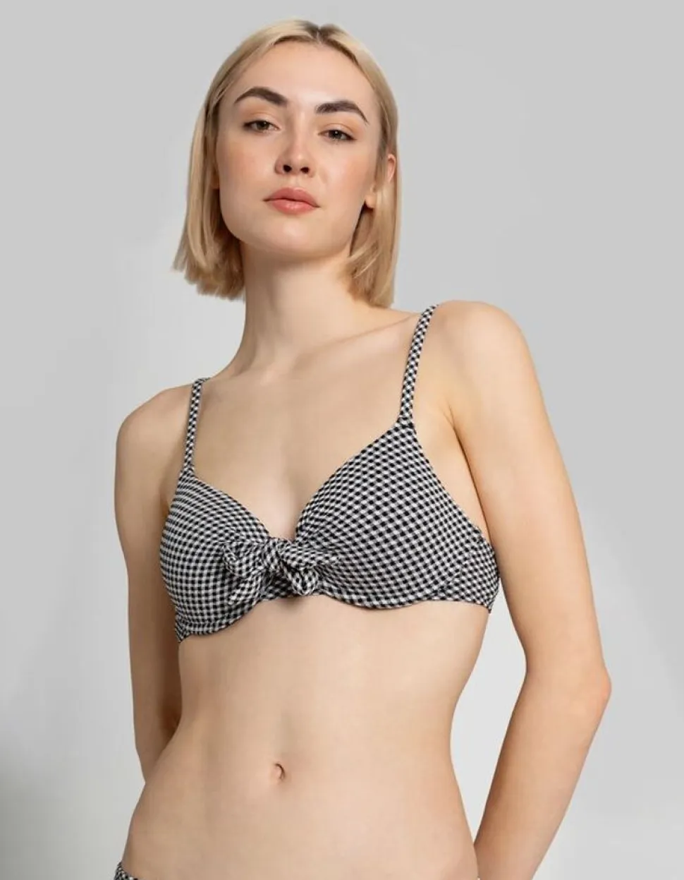 Bikinitop - Geknoopt Detail