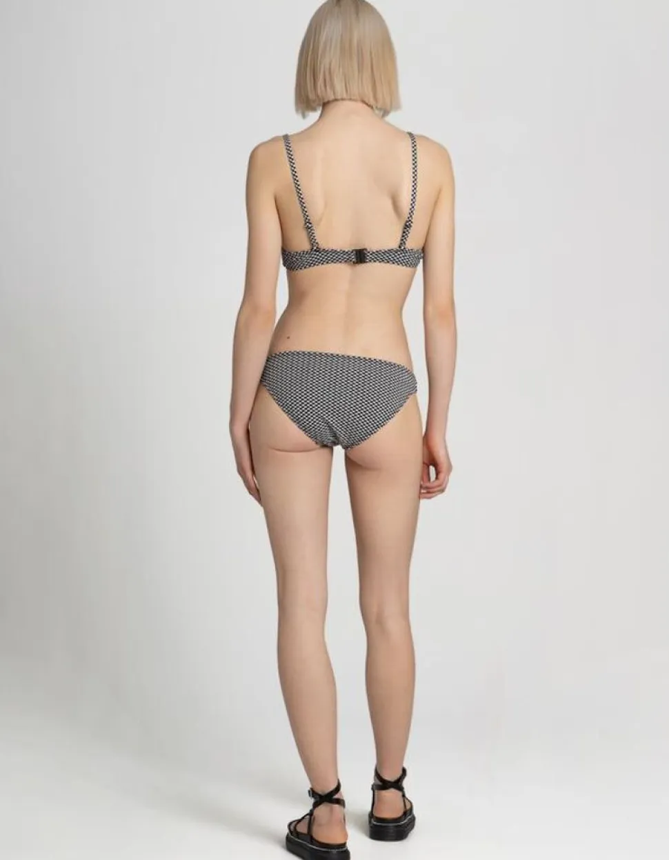 Bikinitop - Geknoopt Detail