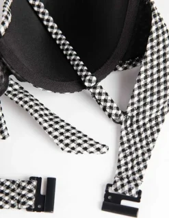 Bikinitop - Geknoopt Detail