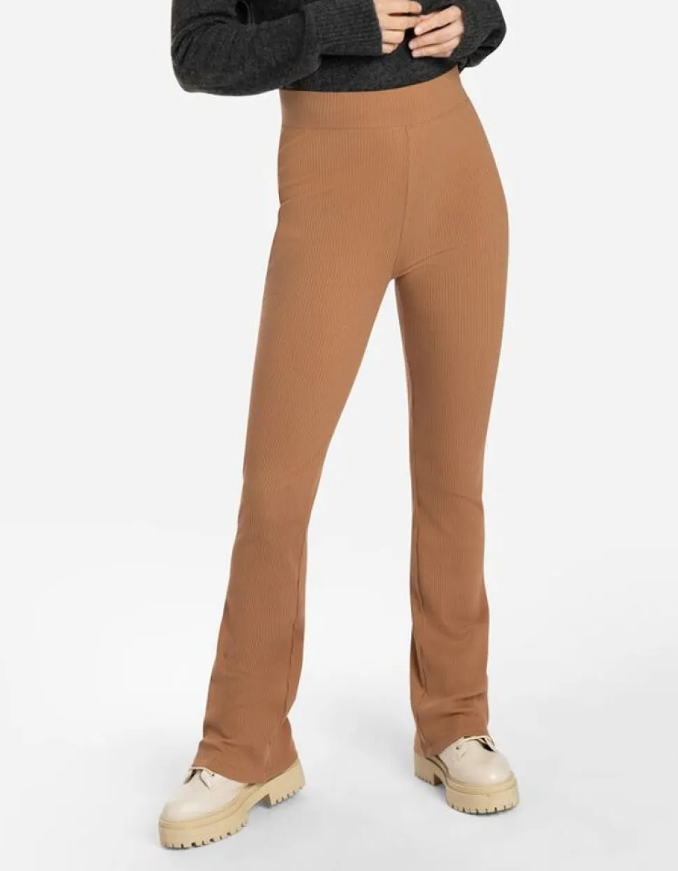 Broek Met Uitlopende Pijpen - Geribde Structuur