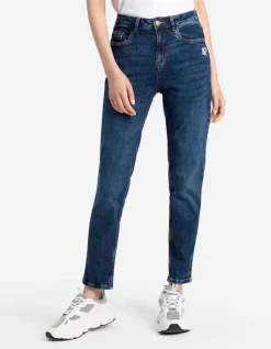 Jeans - Girlfriend Fit