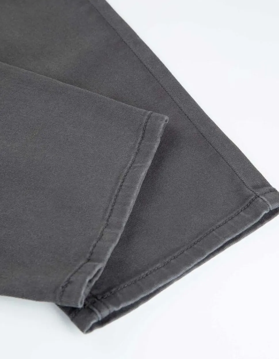 Jeans - Tapered Fit
