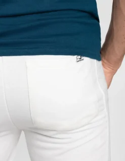 Short - Relaxed Fit