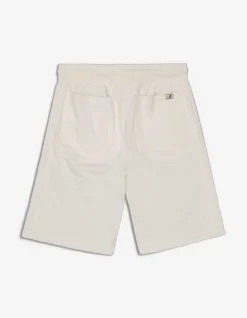 Short - Relaxed Fit