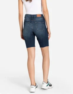 Short - Straight Fit