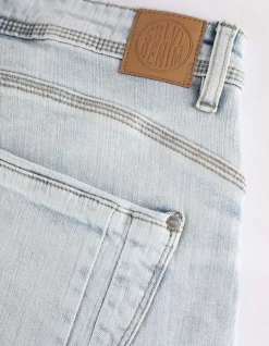 Short - Straight Fit