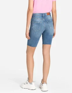 Short - Straight Fit