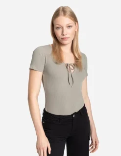 T-Shirt - Hals Met Cut-Out