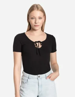 T-Shirt - Hals Met Cut-Out