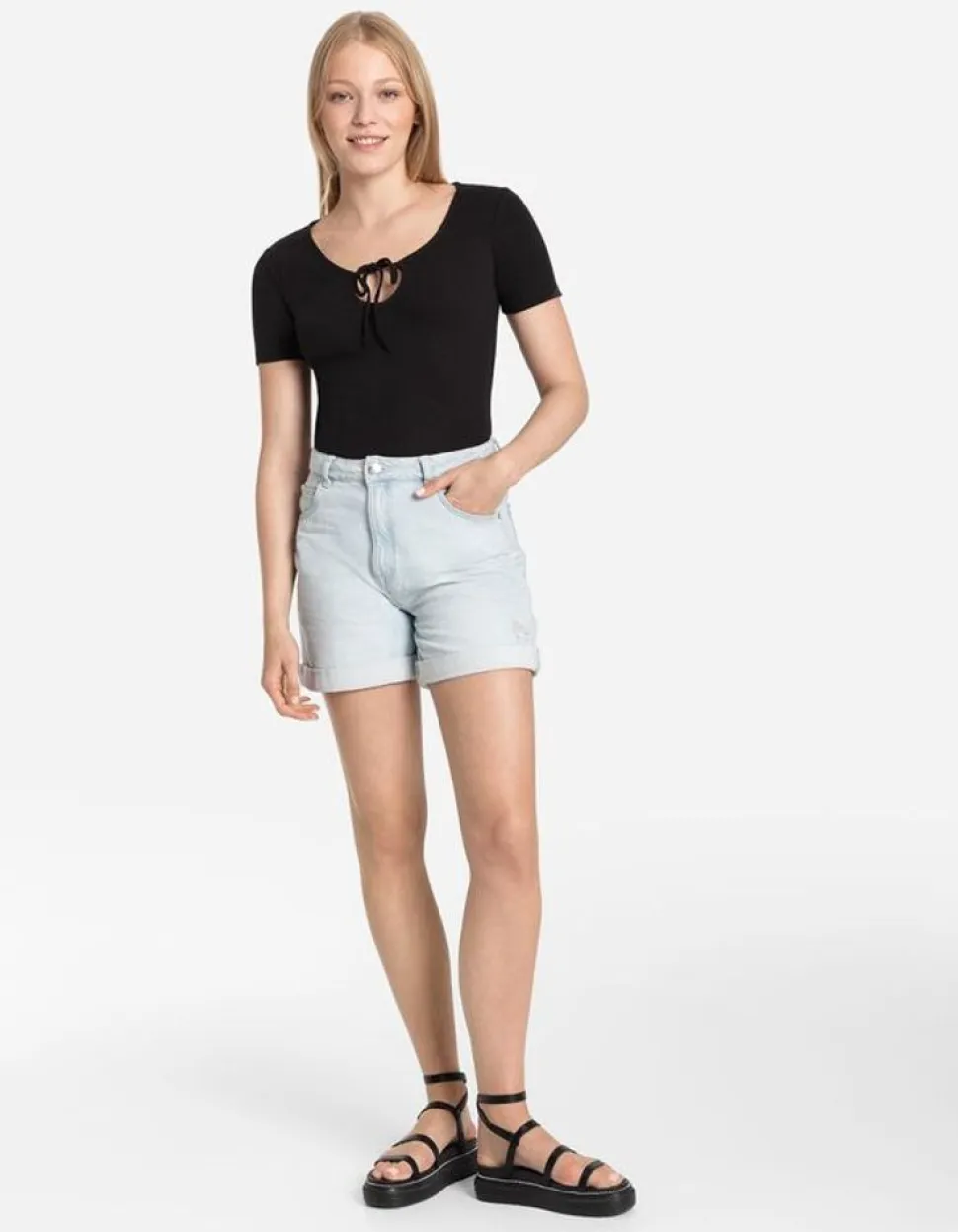 T-Shirt - Hals Met Cut-Out